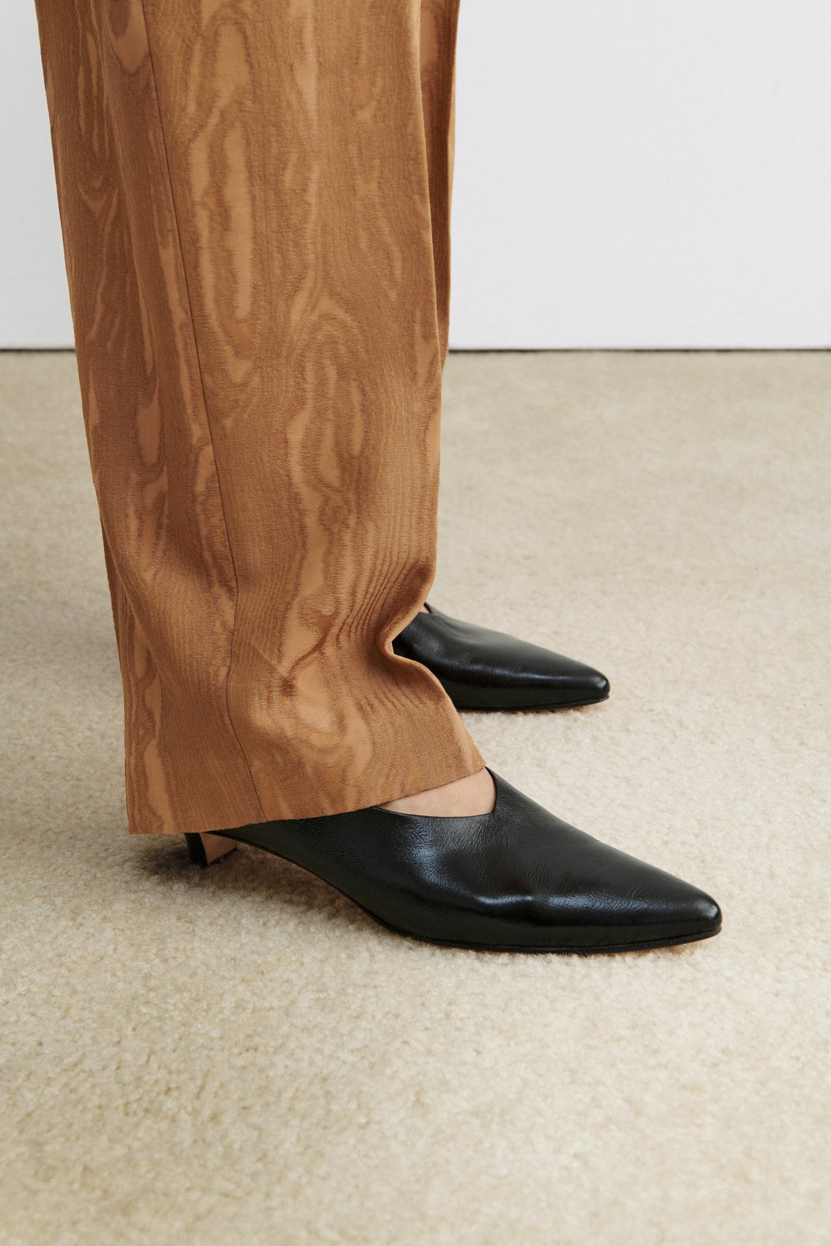 Clemmie Kitten Heel (Solid) Black - Rachel Comey