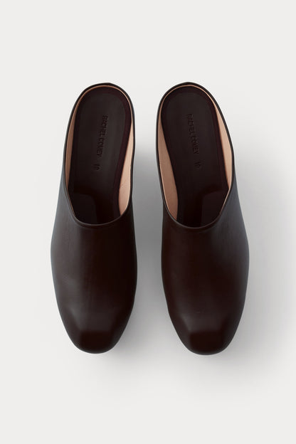 Mai Clog Mule Auburn - Rachel Comey